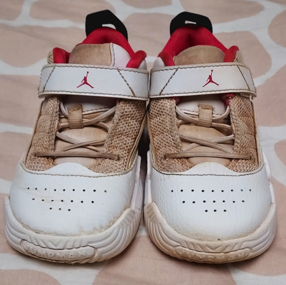 Nike Childrens Shoes Size 8